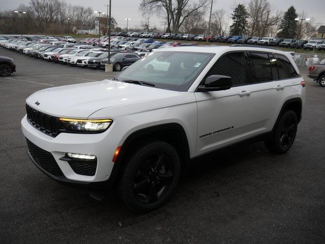 new 2025 Jeep Grand Cherokee car, priced at $52,252