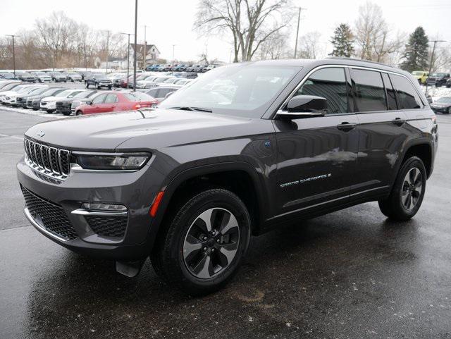 new 2024 Jeep Grand Cherokee car, priced at $49,401