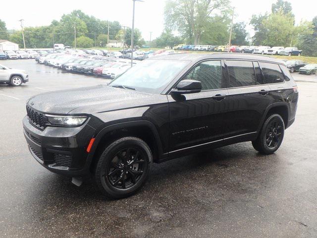 new 2024 Jeep Grand Cherokee L car, priced at $43,124