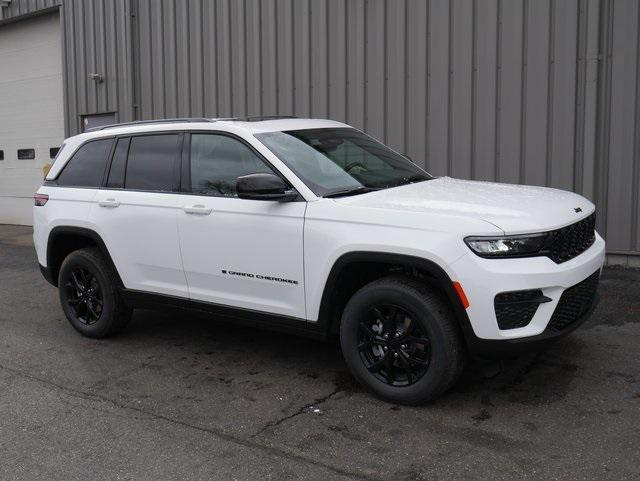 new 2025 Jeep Grand Cherokee car, priced at $42,848