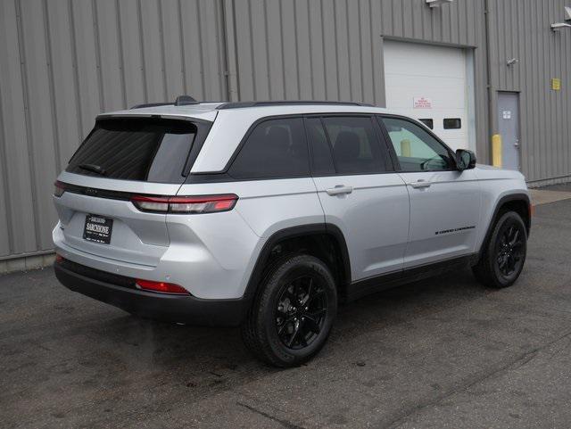 new 2025 Jeep Grand Cherokee car, priced at $43,384