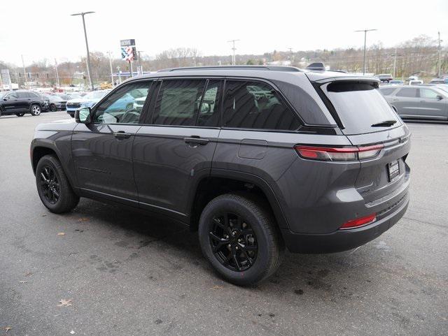 new 2025 Jeep Grand Cherokee car, priced at $43,384