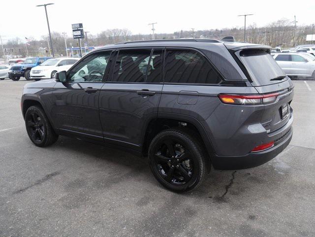 used 2024 Jeep Grand Cherokee car, priced at $41,000