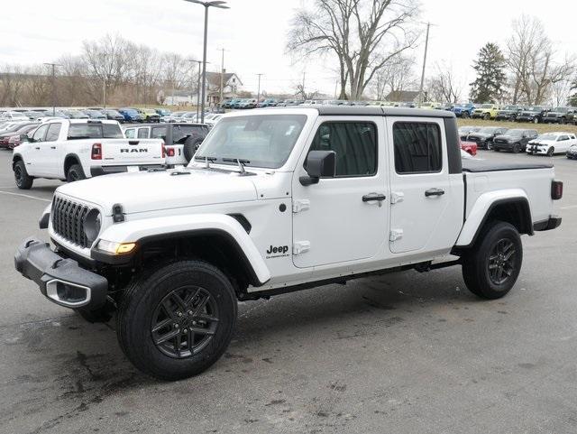 new 2024 Jeep Gladiator car, priced at $45,918