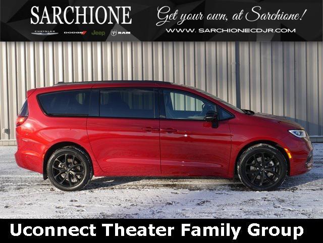 new 2025 Chrysler Pacifica car, priced at $56,450