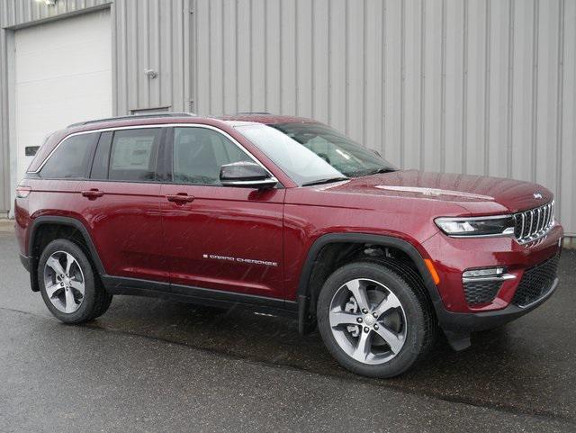 new 2024 Jeep Grand Cherokee car, priced at $57,361