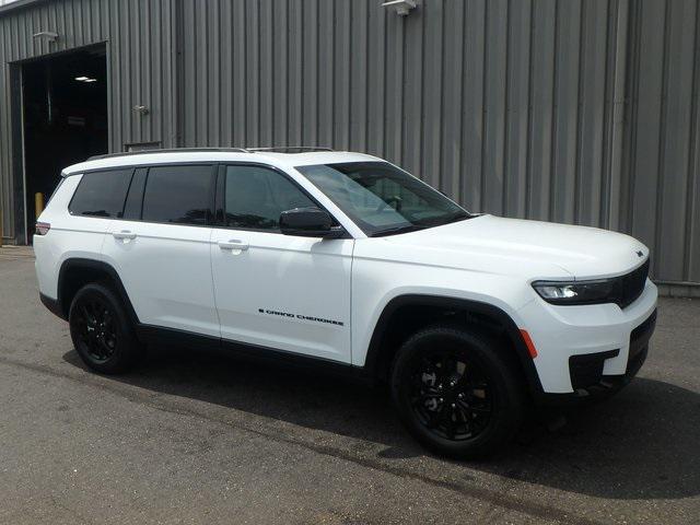 new 2024 Jeep Grand Cherokee L car, priced at $44,088