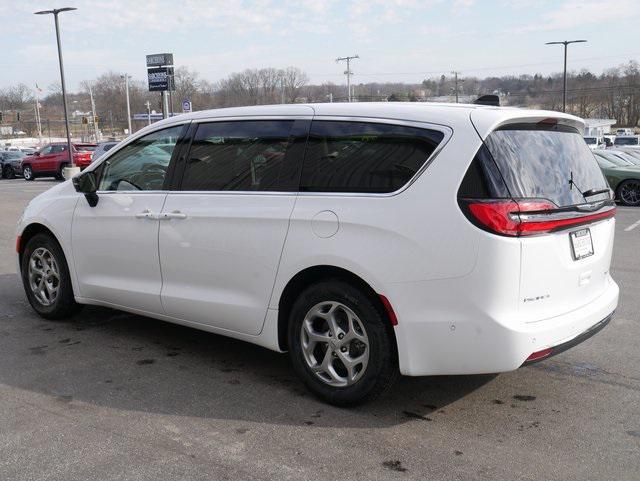 new 2024 Chrysler Pacifica car, priced at $54,273