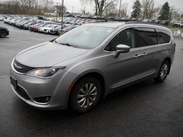 used 2017 Chrysler Pacifica car, priced at $9,000