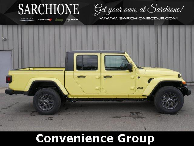 new 2024 Jeep Gladiator car, priced at $45,277