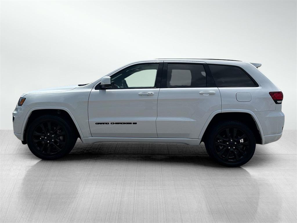 used 2022 Jeep Grand Cherokee car, priced at $31,488