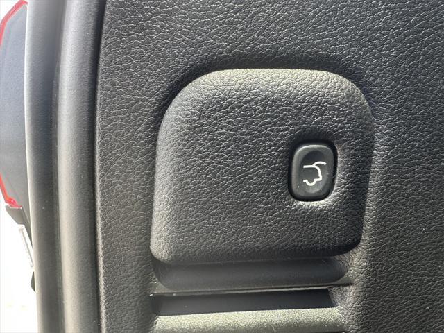 used 2022 Jeep Grand Cherokee car, priced at $31,988