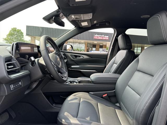 new 2025 Chevrolet Traverse car, priced at $45,941
