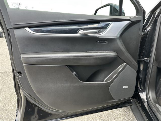 used 2024 Cadillac XT5 car, priced at $48,977