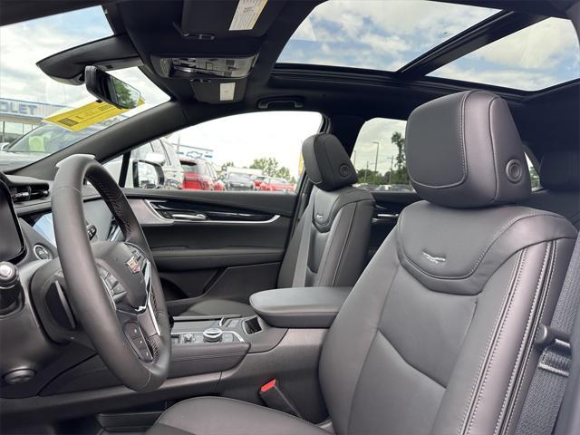 new 2025 Cadillac XT5 car, priced at $57,890