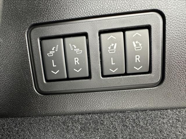 new 2025 Cadillac XT6 car, priced at $60,940