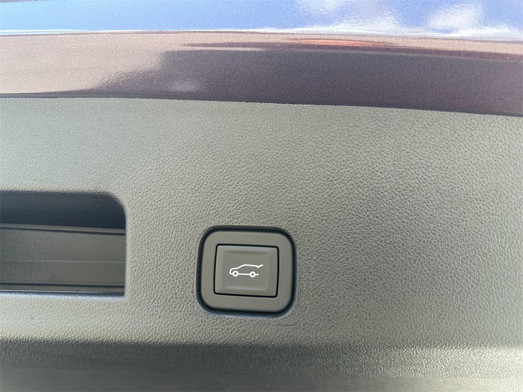 new 2026 Chevrolet Traverse car, priced at $58,912