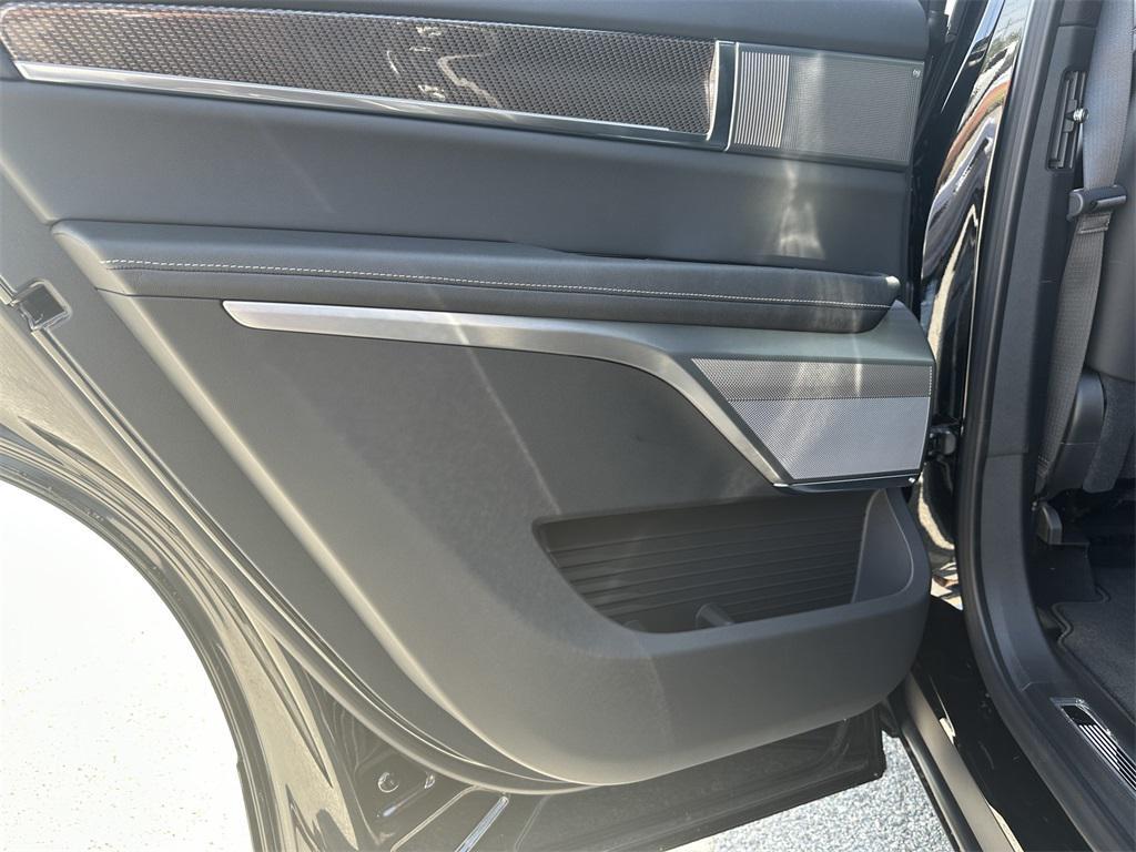 new 2026 Cadillac VISTIQ car, priced at $77,689