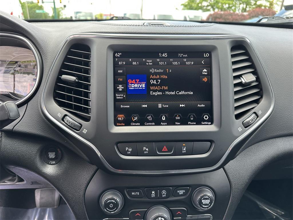 used 2023 Jeep Cherokee car, priced at $21,988