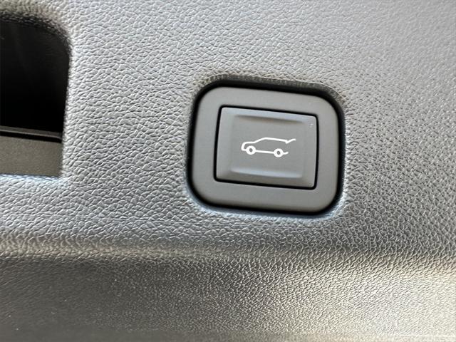 new 2025 Chevrolet Traverse car, priced at $57,498
