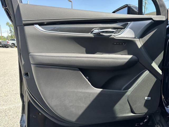 new 2025 Cadillac XT6 car, priced at $63,665