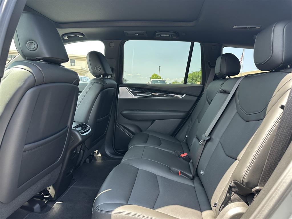 used 2024 Cadillac XT6 car, priced at $46,977