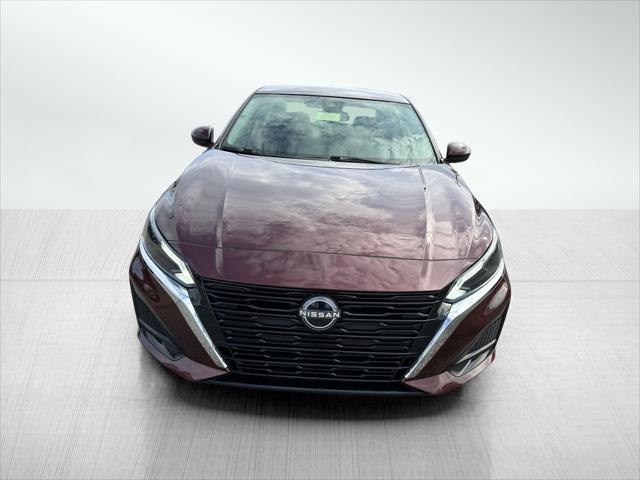 used 2023 Nissan Altima car, priced at $19,677