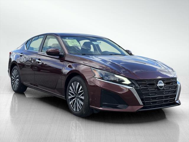 used 2023 Nissan Altima car, priced at $18,977