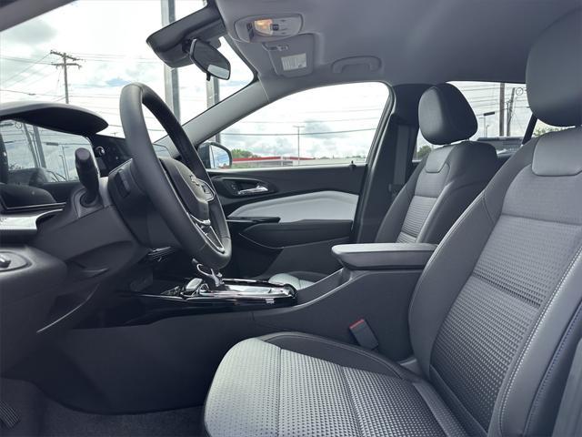 new 2025 Chevrolet Trax car, priced at $24,319