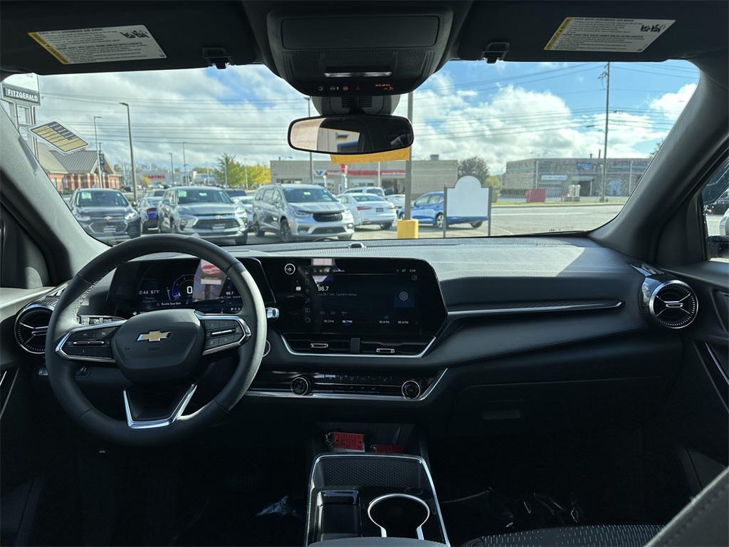 used 2025 Chevrolet Equinox car, priced at $27,877