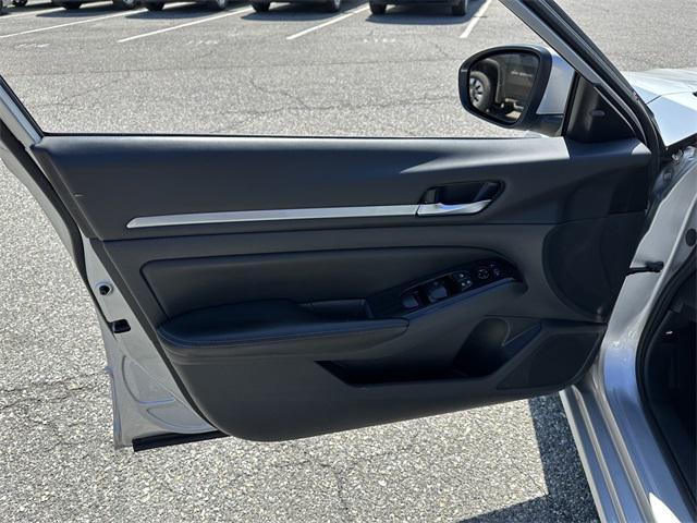 used 2023 Nissan Altima car, priced at $19,477
