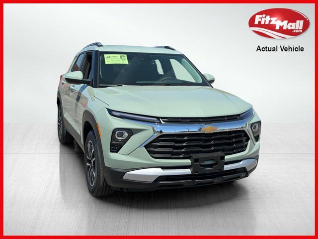 new 2025 Chevrolet TrailBlazer car, priced at $32,330