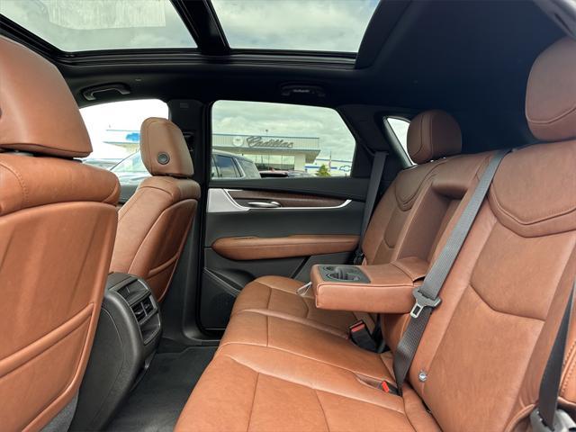 new 2025 Cadillac XT5 car, priced at $58,735