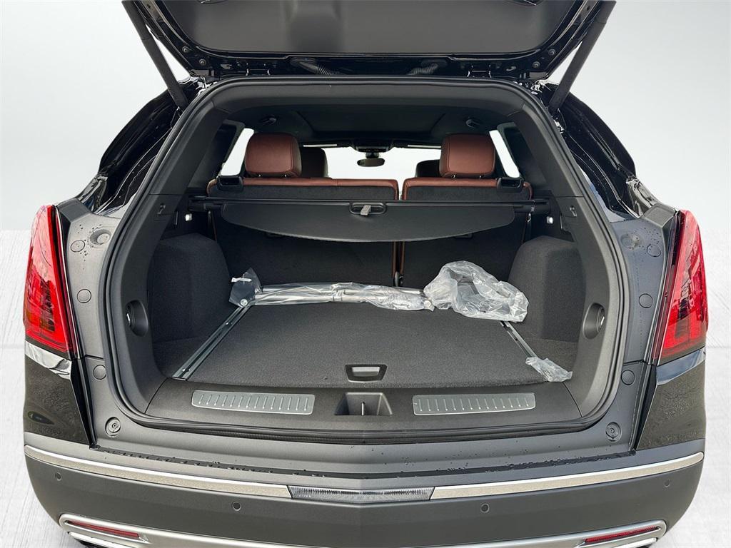 new 2025 Cadillac XT5 car, priced at $58,735