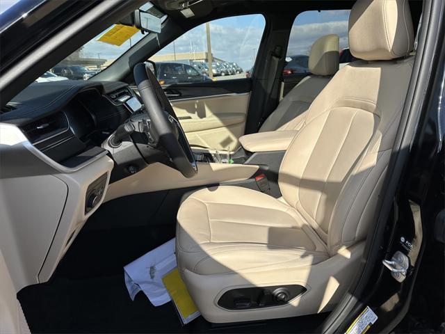 used 2024 Jeep Grand Cherokee car, priced at $37,888
