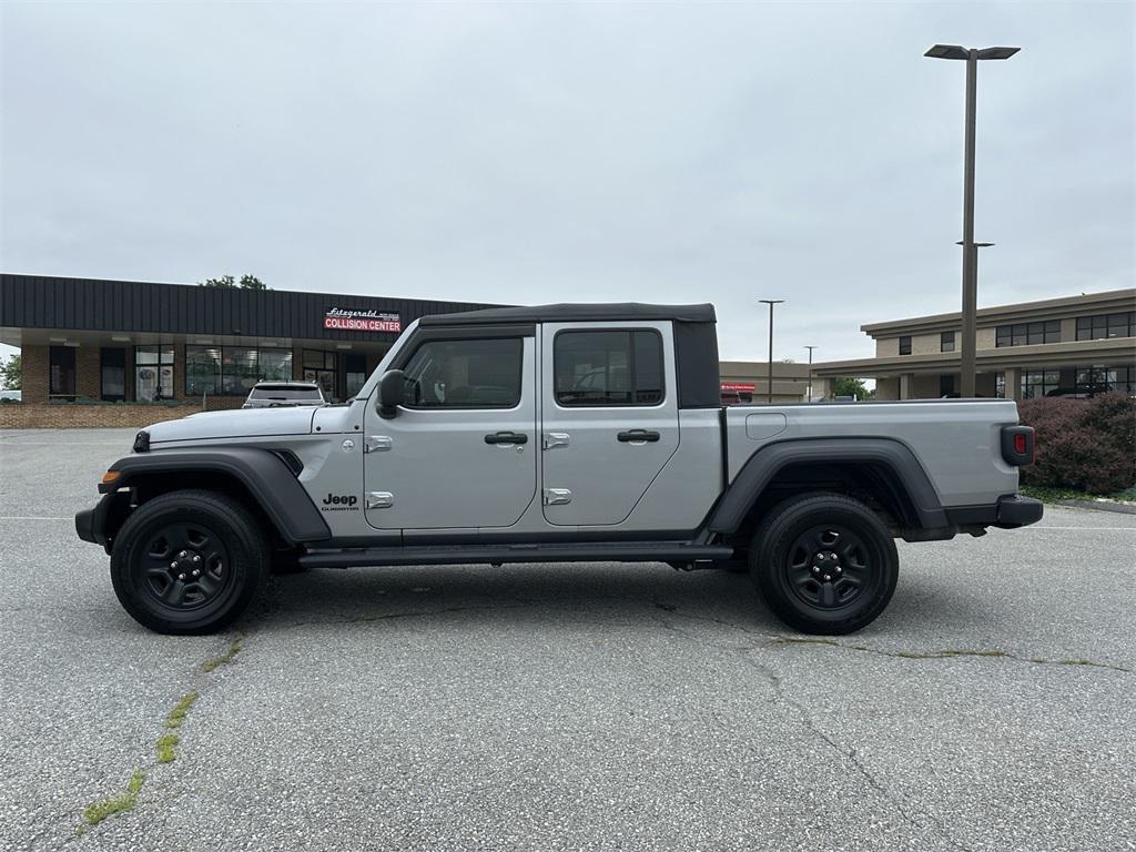 used 2021 Jeep Gladiator car, priced at $23,977