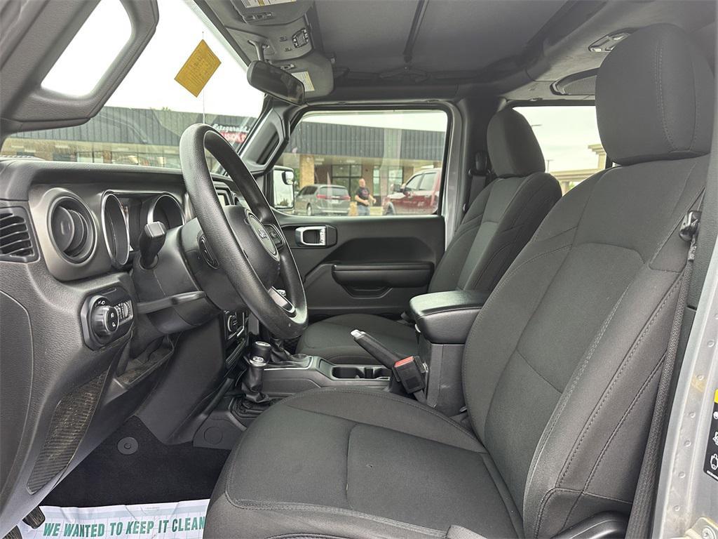 used 2021 Jeep Gladiator car, priced at $23,977