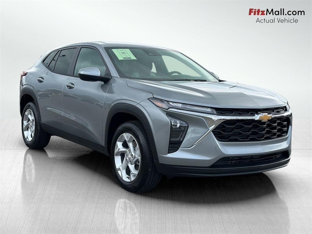 new 2025 Chevrolet Trax car, priced at $22,230
