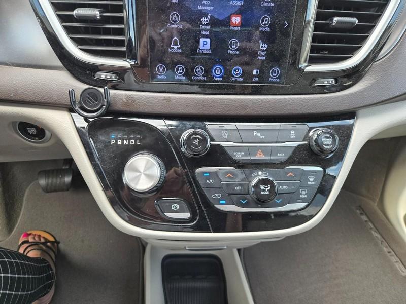 used 2017 Chrysler Pacifica car, priced at $10,500