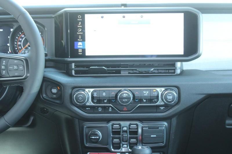 new 2025 Jeep Wrangler car, priced at $51,580