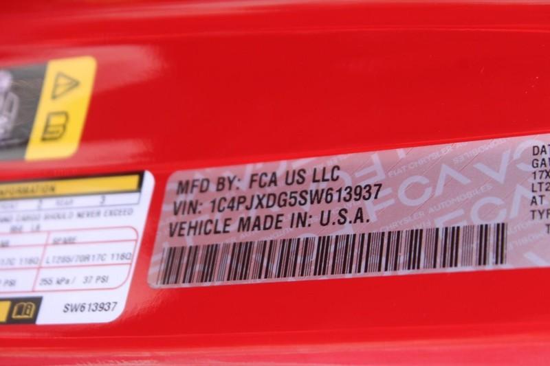 new 2025 Jeep Wrangler car, priced at $51,580