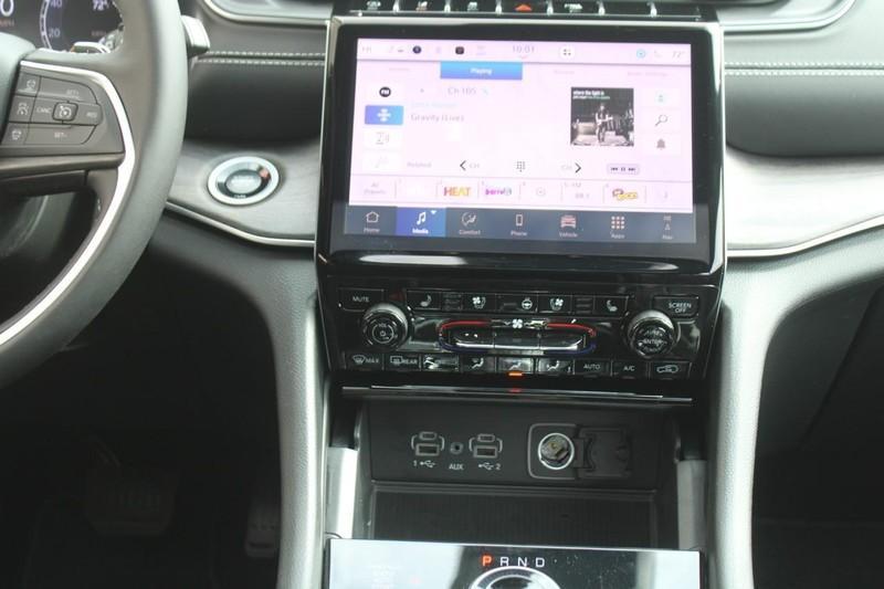 new 2025 Jeep Grand Cherokee L car, priced at $51,900