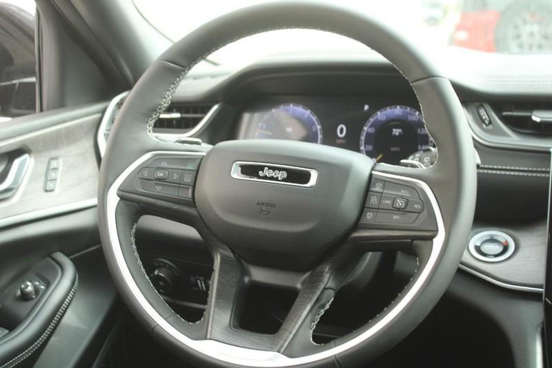 new 2025 Jeep Grand Cherokee L car, priced at $51,900