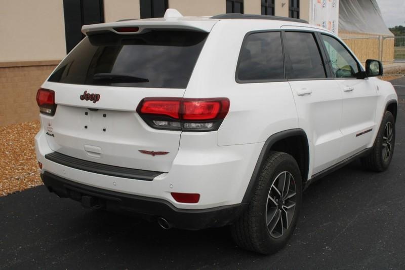 used 2021 Jeep Grand Cherokee car, priced at $31,292