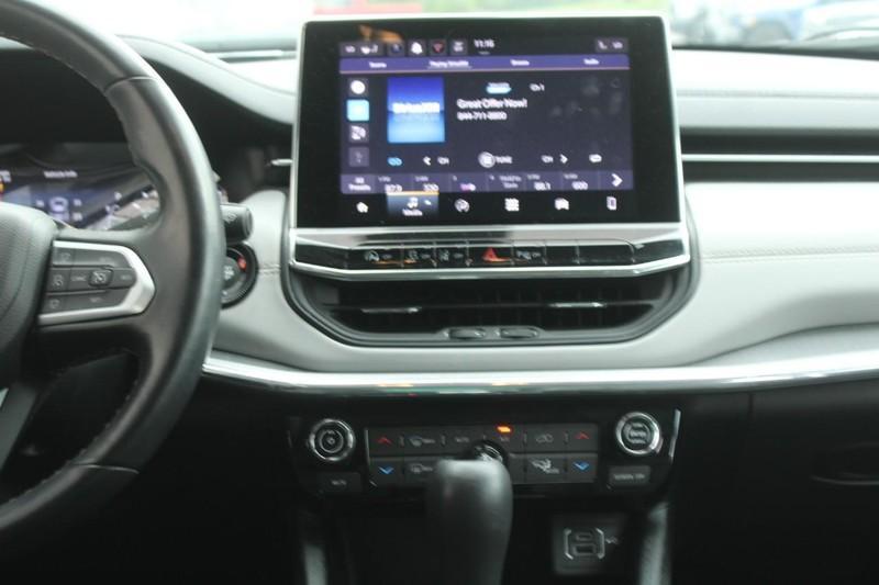 used 2022 Jeep Compass car, priced at $25,000