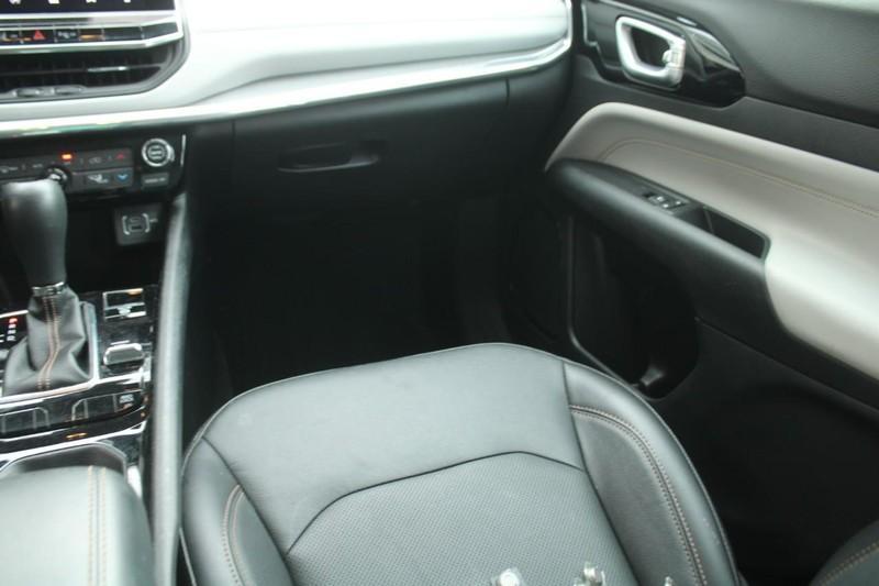 used 2022 Jeep Compass car, priced at $25,000