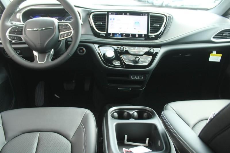 new 2025 Chrysler Pacifica car, priced at $44,220