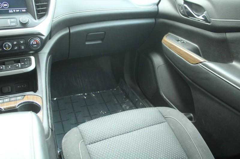 used 2022 GMC Acadia car, priced at $23,257