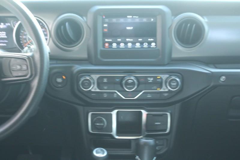 used 2022 Jeep Wrangler Unlimited car, priced at $27,295
