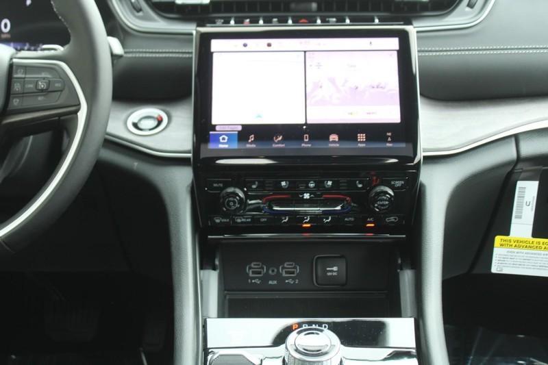 new 2025 Jeep Grand Cherokee car, priced at $49,791
